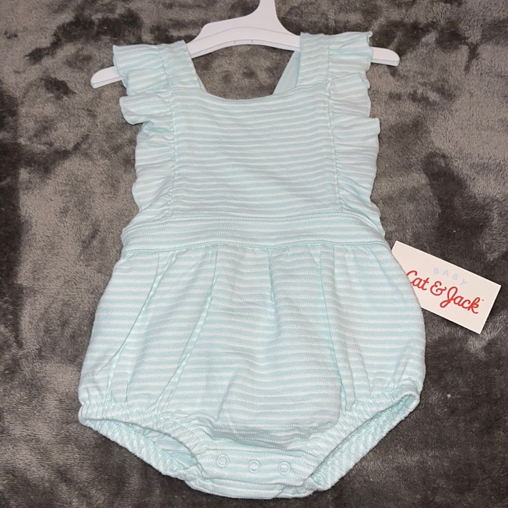 Cat & Jack’s Baby Blue Bubble Romper (NWT)